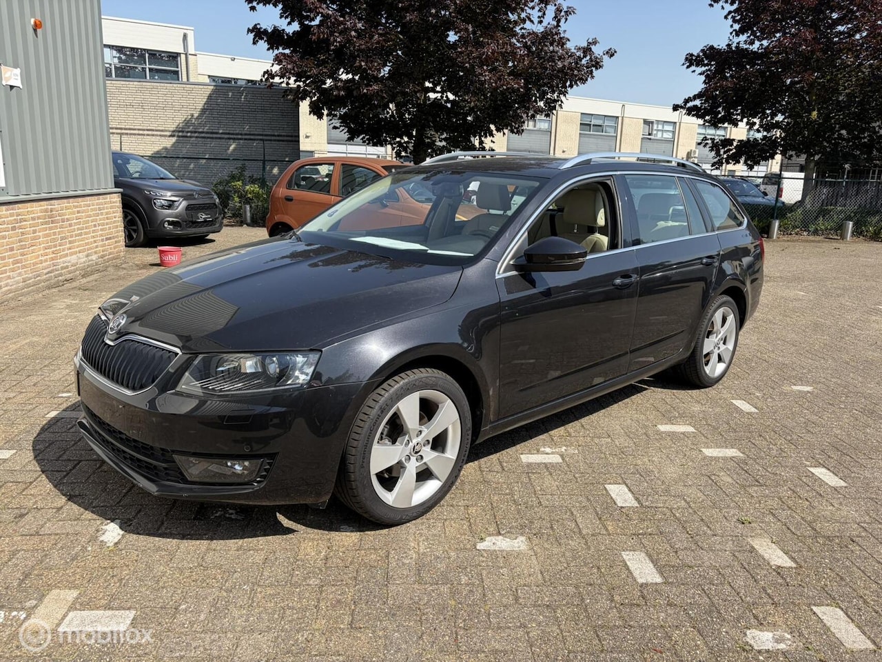 Skoda Octavia Combi - 1.2 TSI DSG Elegance Bus. EXPORT SCHADE 58.757 KM NAP!!! - AutoWereld.nl