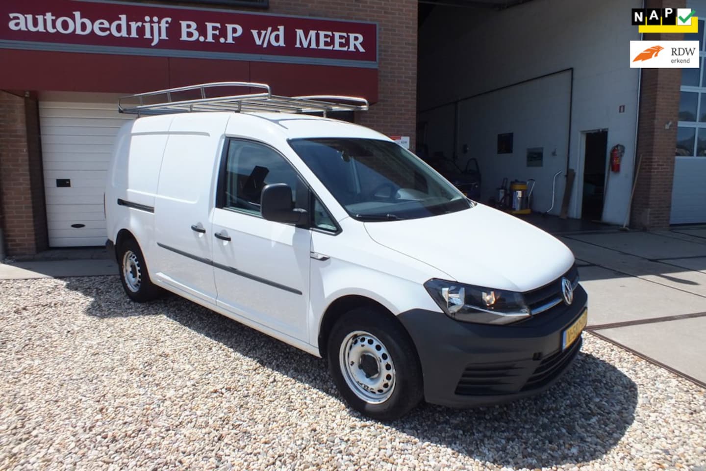Volkswagen Caddy Maxi - 1.6 TDI L2H1 Trendline - AutoWereld.nl
