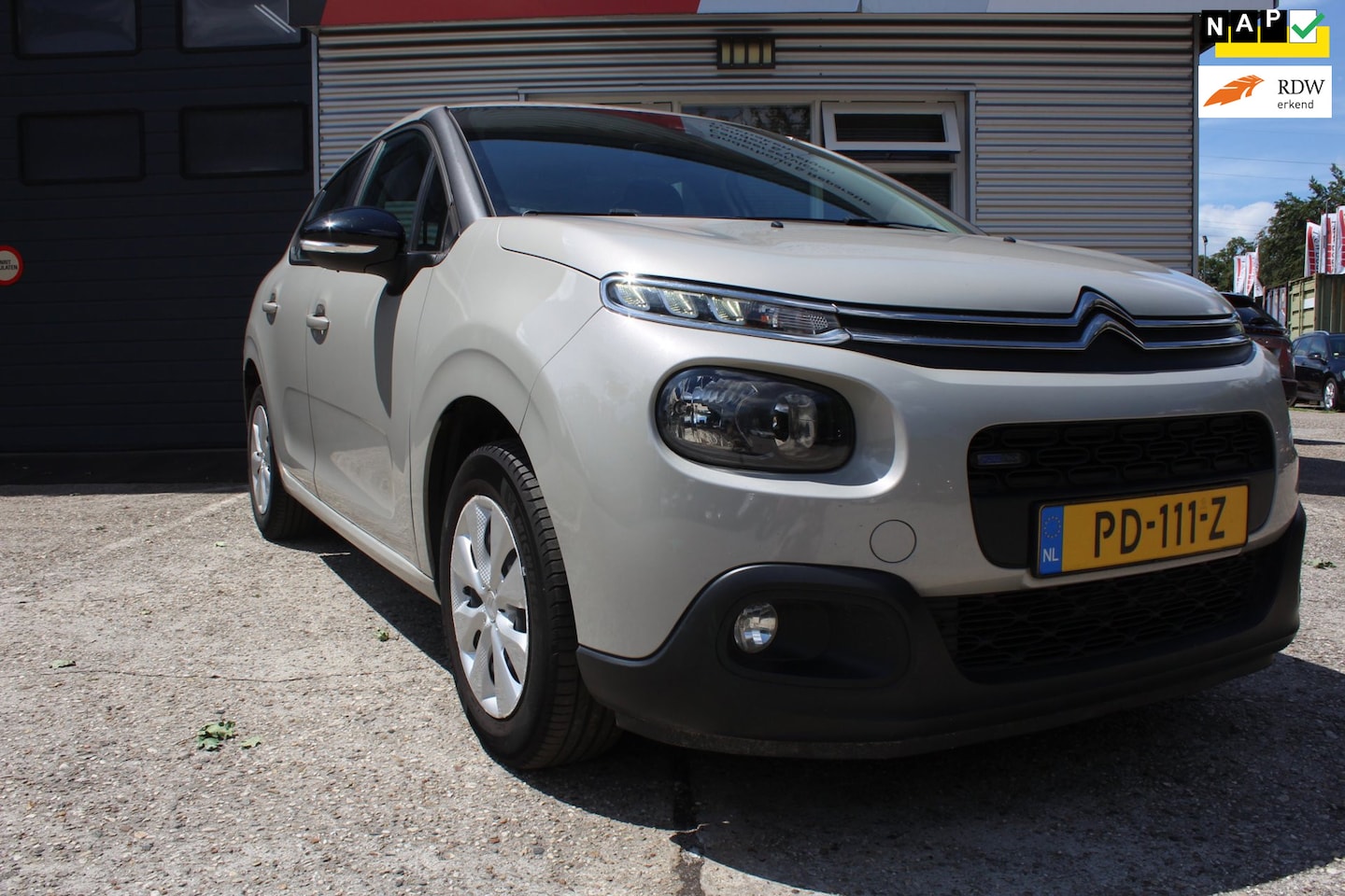 Citroën C3 - 1.2 PureTech Feel 105g netjes, zuinig, nieuwe distributie-set / apk /beurt, boekjes, nap, - AutoWereld.nl