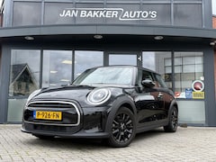 MINI 3-Deurs - 1.5 Cooper Business Edition ✅ Navigatie ✅ Sportstoelen ✅ LED UK Achterlicht