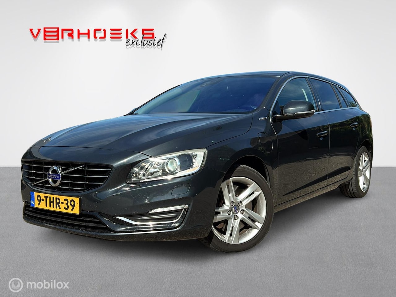 Volvo V60 - 2.4 D6 AWD Plug-In Hybrid Summum + Trekhaak!! - AutoWereld.nl