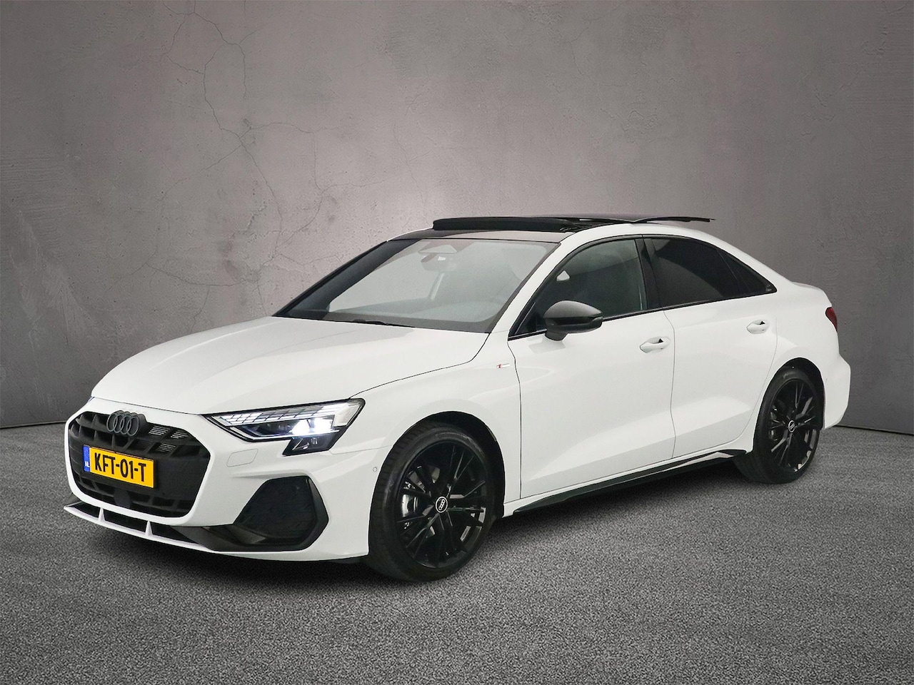 Audi A3 Limousine - 35 TFSI S edition | Panorama Dak | Adaptieve Cruise | SONOS Audio | Ambient Light | Comfor - AutoWereld.nl
