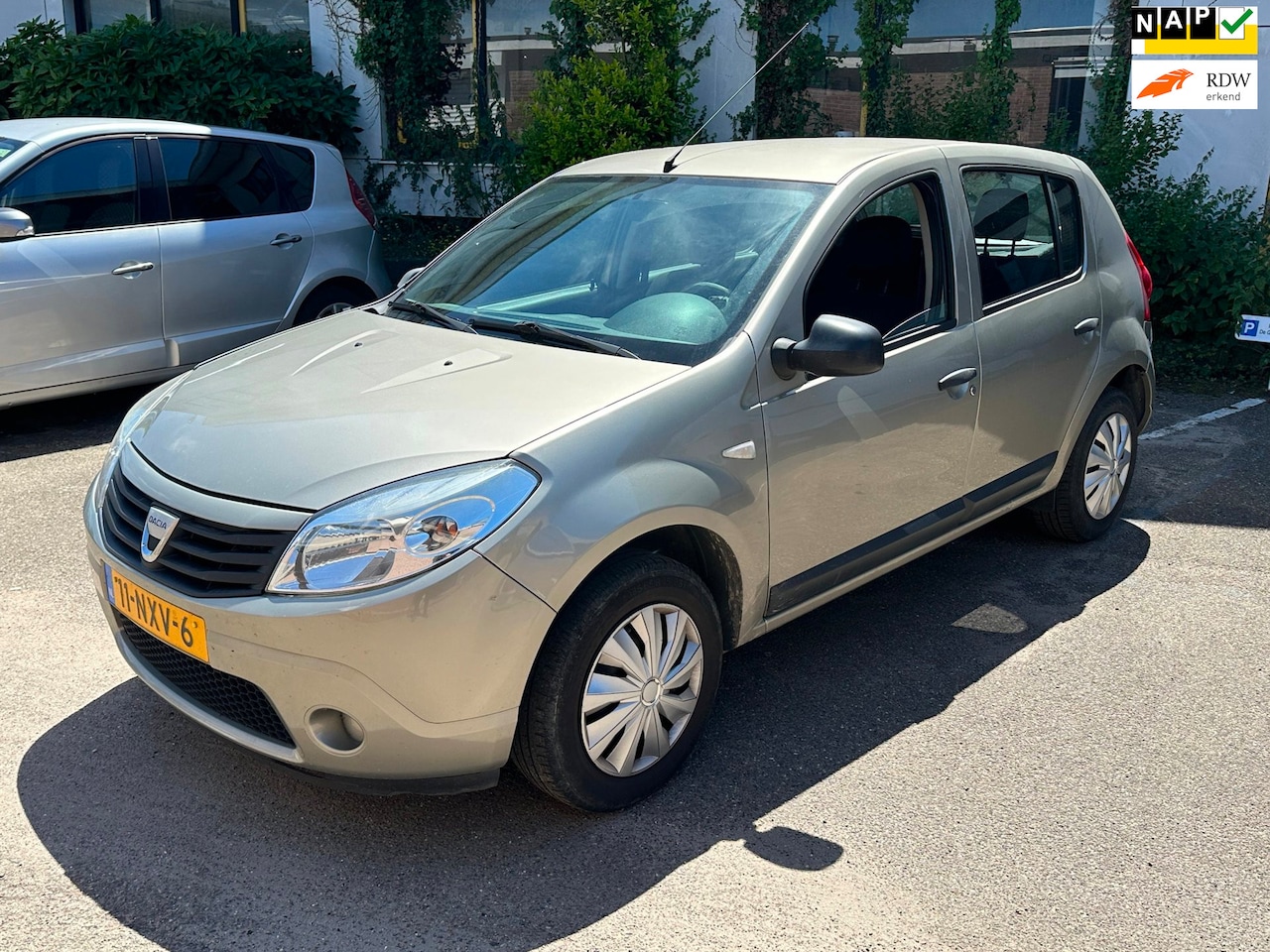 Dacia Sandero - 1.2 Ambiance/ Airco/ Trekhaak - AutoWereld.nl