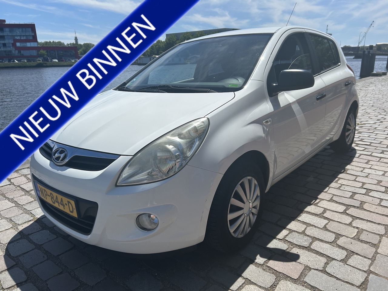 Hyundai i20 - 1.2i i-Motion Airco apk 2-2027 5 deurs - AutoWereld.nl