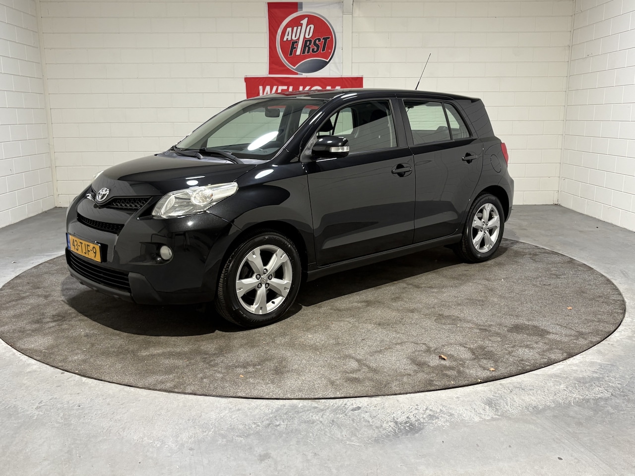 Toyota Urban Cruiser - 1.3 VVT-i Aspiration 1.3 VVT-i Aspiration, Airco, Hoge instap, Trekhaak, Isofix, Volledig onderhouden, 2e eigen - AutoWereld.nl