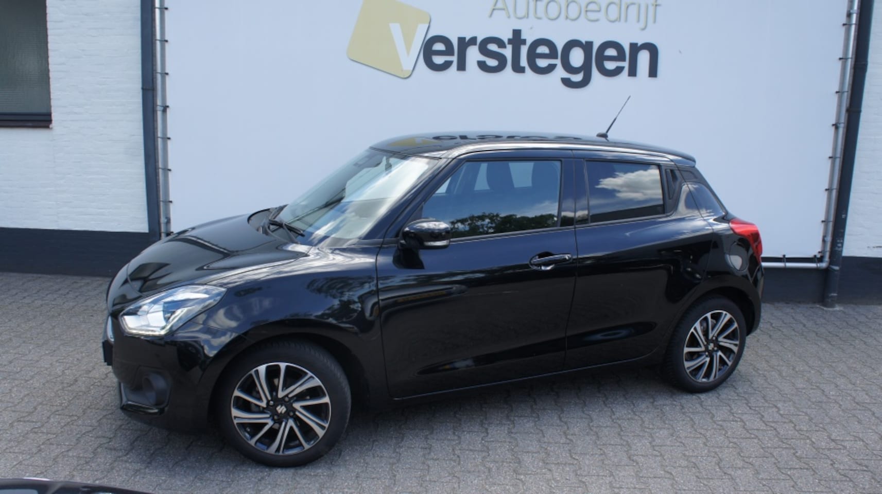 Suzuki Swift - 1.2 Style Smart Hybr - AutoWereld.nl