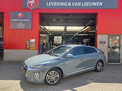 Hyundai IONIQ - 1.6 GDi PHEV Premium/ Navigatie/ Stoel en stuur verwarming/ Parkeersensoren V+A/ Rijklaarp