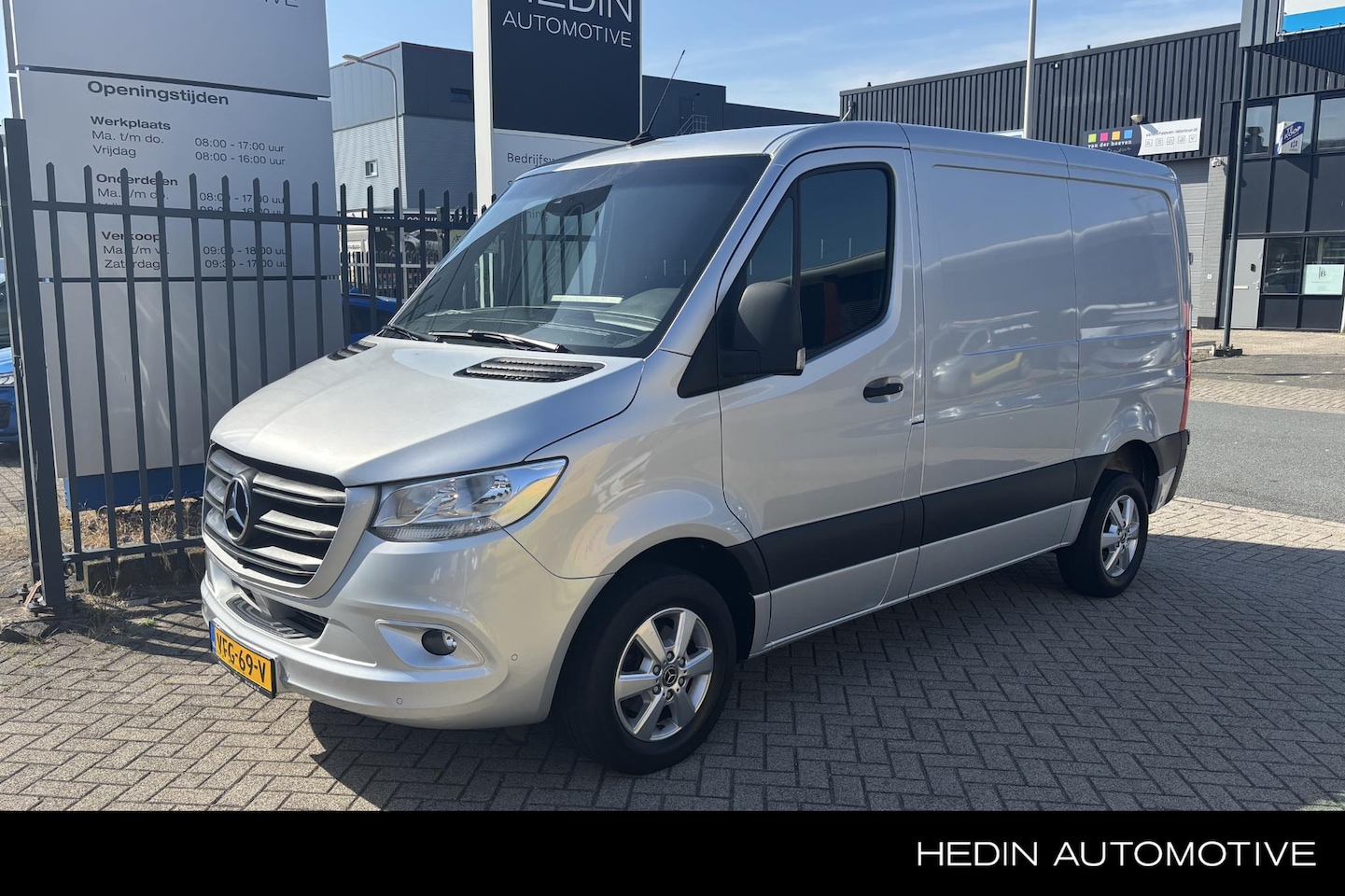 Mercedes-Benz Sprinter - 214 2.2 CDI L1H1 | Automaat | Geveerde Stoel - AutoWereld.nl