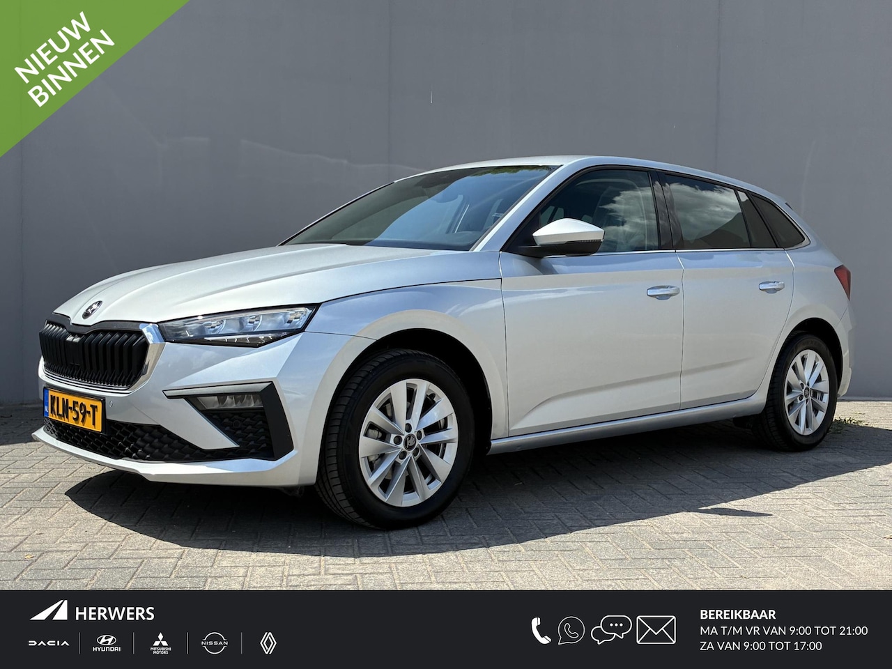 Skoda Scala - 1.0 TSI Selection / Fabrieksgarantie t/m 3-2027 / Achteruitrijcamera / Apple Carplay & And - AutoWereld.nl