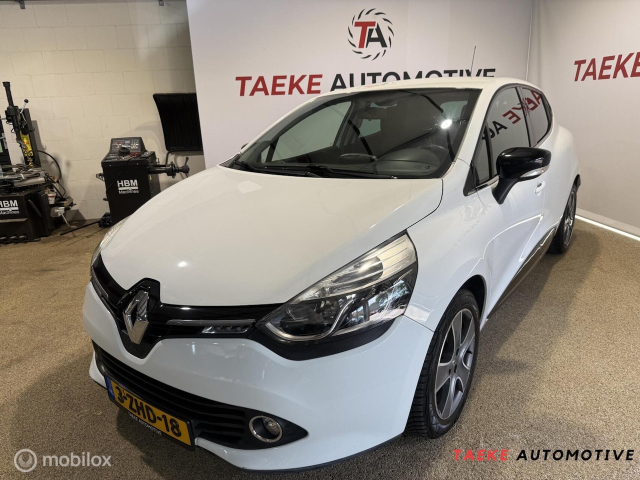 Renault Clio - 0.9 TCe ECO Night&Day AIRC/CRUIS/SENSOR/CARPLAY - AutoWereld.nl