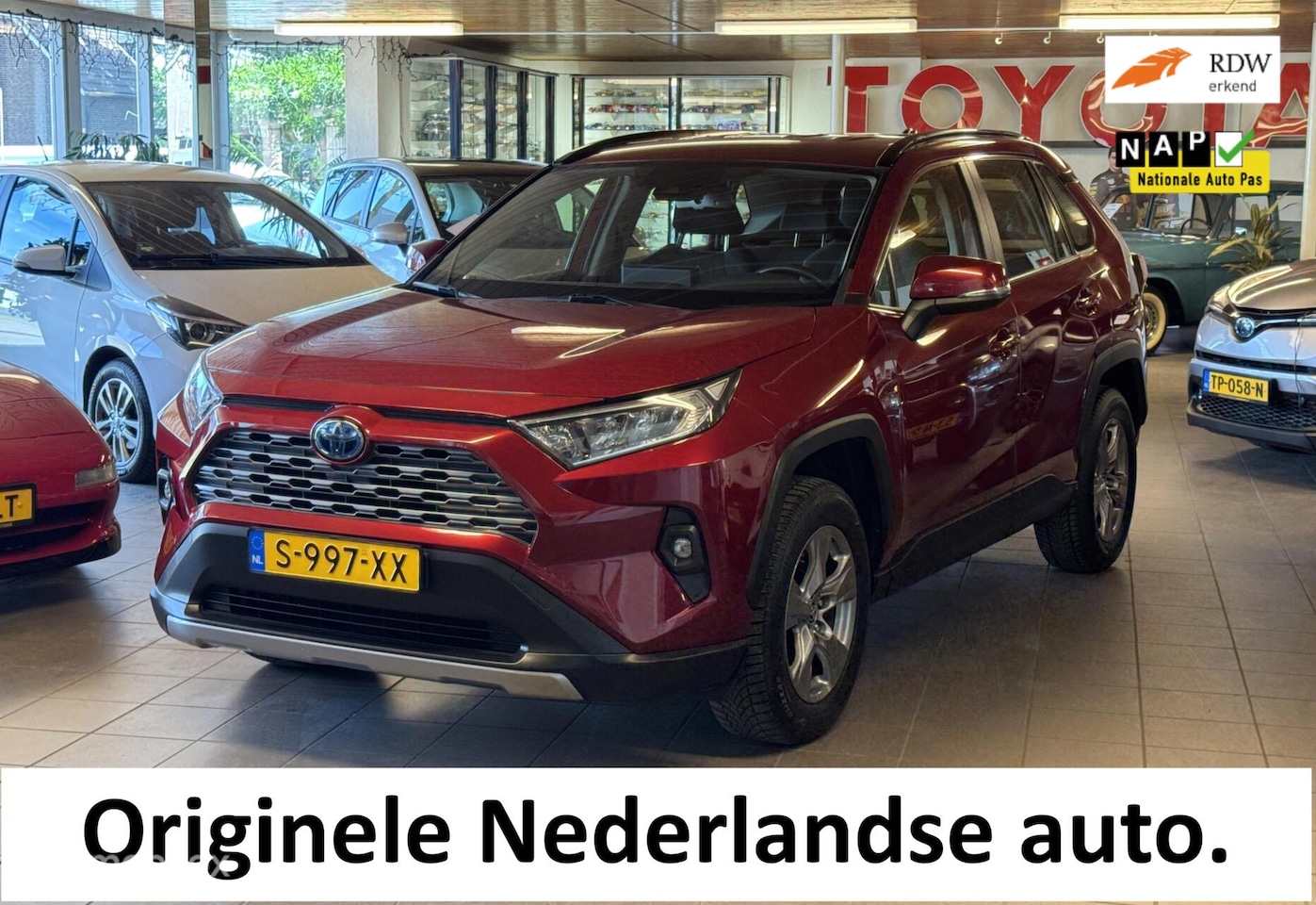 Toyota RAV4 - 2.5 Hybrid Active 2.5 Hybrid Active, NL auto, Carplay, Camera - AutoWereld.nl