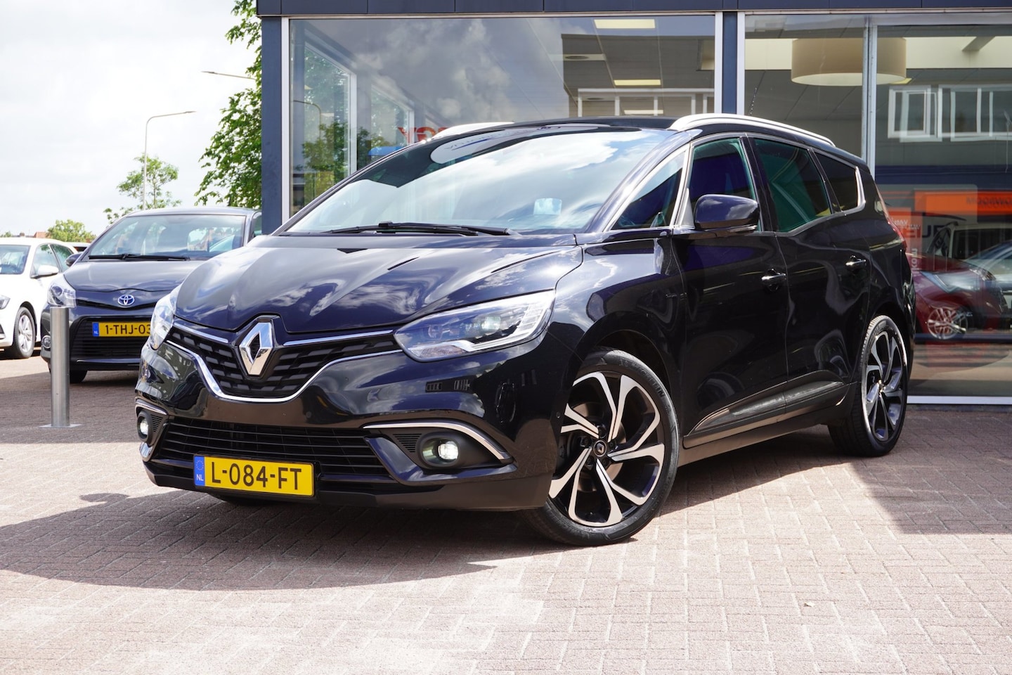 Renault Grand Scénic - 1.3 TCe Bose 7p. Automaat | Airco | Navigatie | Elek. pakket | Vol opties | Black Edtion | - AutoWereld.nl