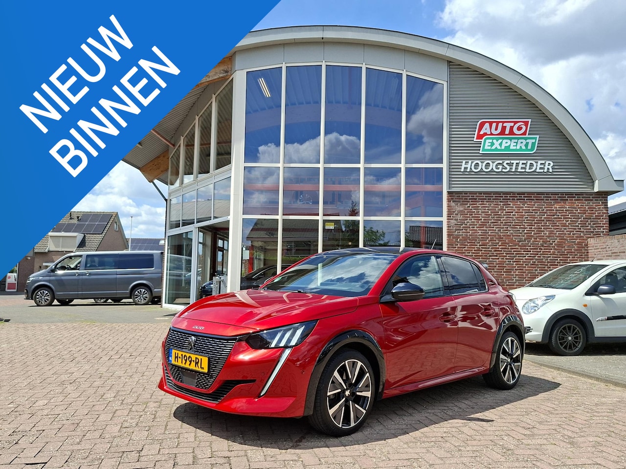 Peugeot 208 - 1.2 130PK GT-Line, automaat|pano|Trekhaak|camera - AutoWereld.nl