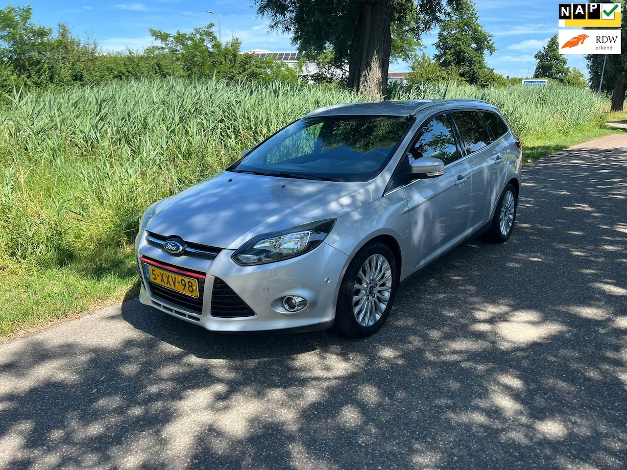 Ford Focus Wagon - 1.0 EcoBoost Edition Plus 1e Eigenaar Airco Cruise Navi Pdc Voor En Achter - AutoWereld.nl