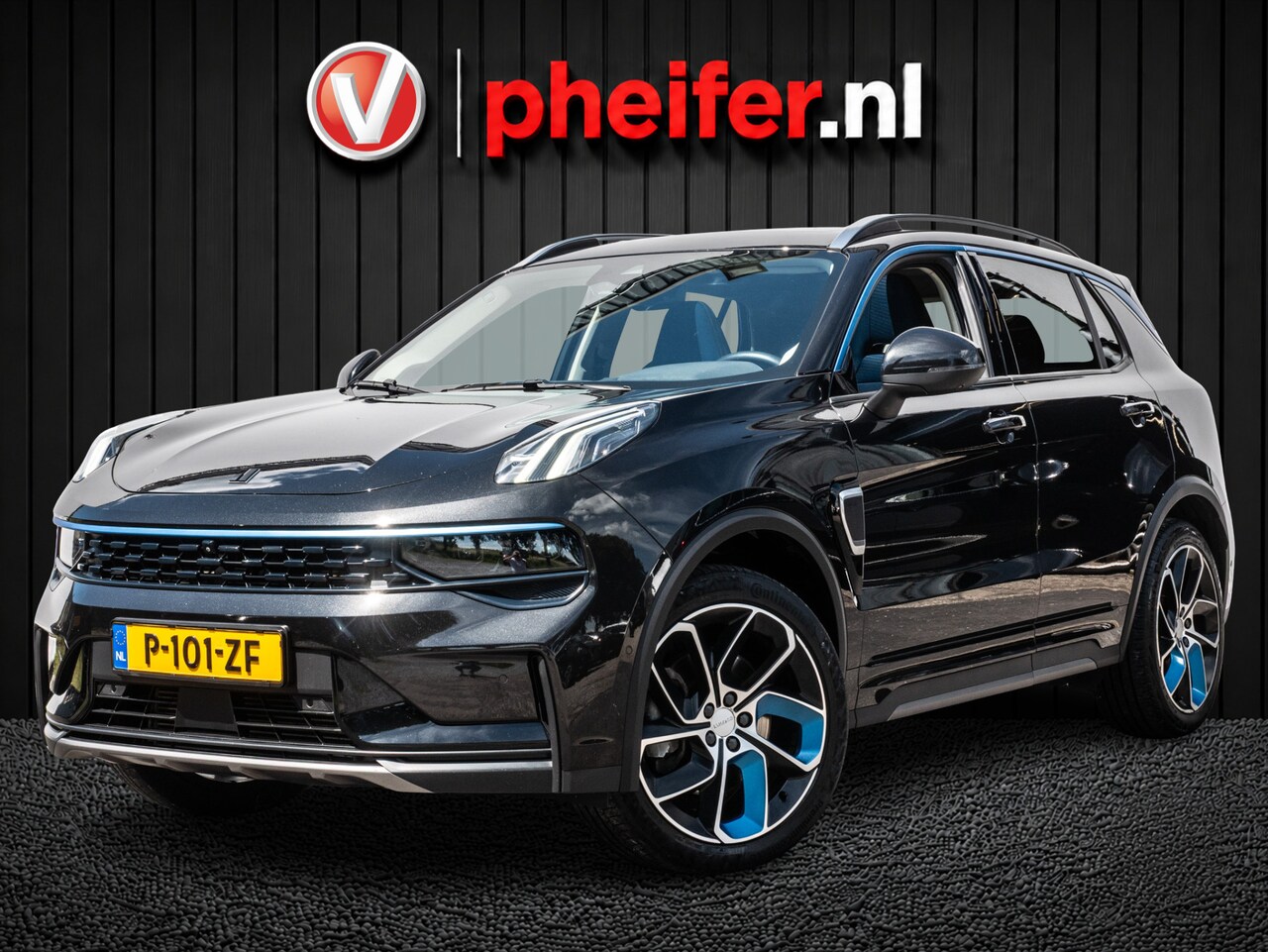 Lynk & Co 01 - 1.5 Plug-In Hybrid 262pk Nieuw modeljaar!/ Trekhaak/ Panoramadak/ 360 Camera/ Adapt. cruis - AutoWereld.nl