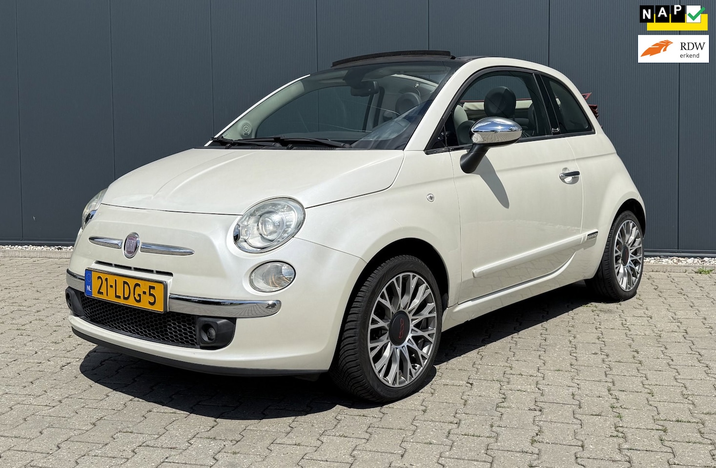 Fiat 500 C - 1.2 Rock Airco Cabrio Automaat 1 Ste eigenaar NAP - AutoWereld.nl