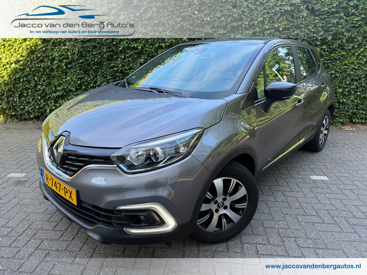 Renault Captur - 0.9 TCe Limited I Carplay I Keyless Entry - AutoWereld.nl