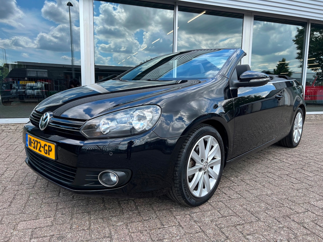 Volkswagen Golf Cabriolet - 1.2 TSI 105 PK Highline - AutoWereld.nl