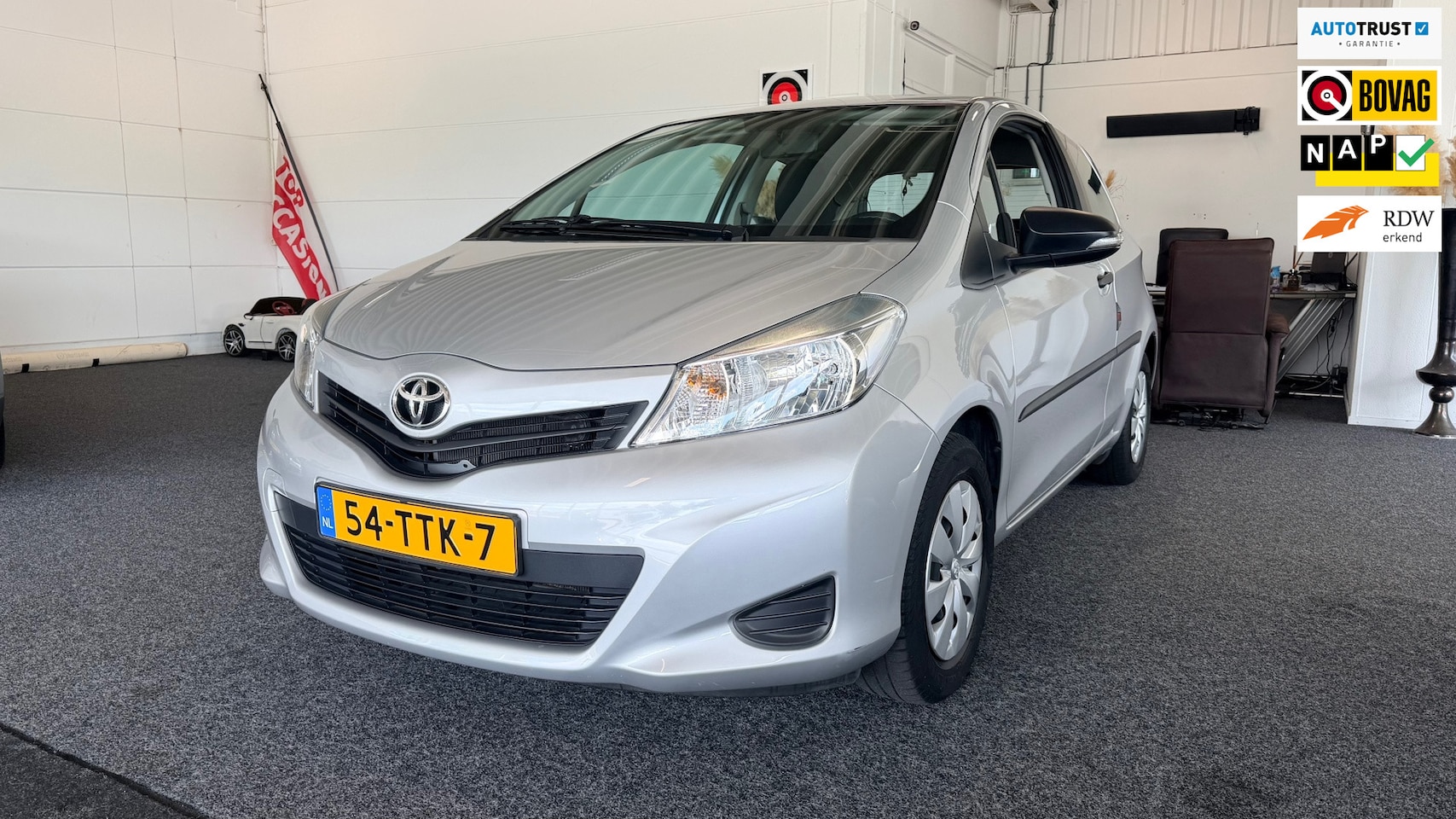 Toyota Yaris - 1.0 VVT-i Comfort 1.0 VVT-i Comfort, 3-deurs - AutoWereld.nl