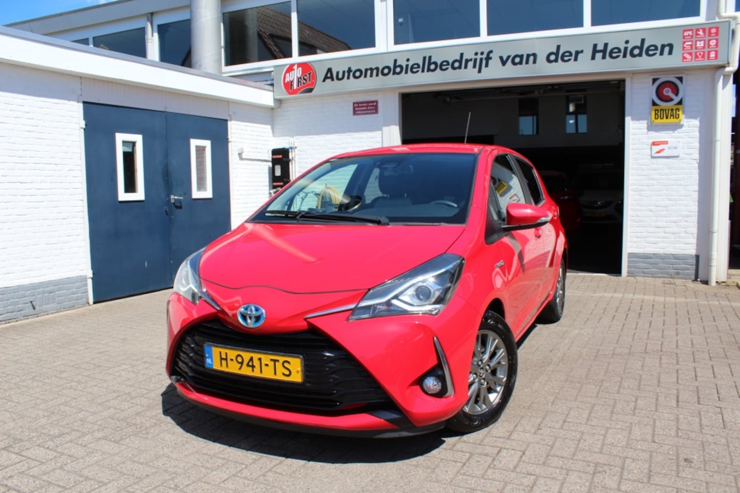 Toyota Yaris - 1.5 Hybride Dynamic Navi - AutoWereld.nl