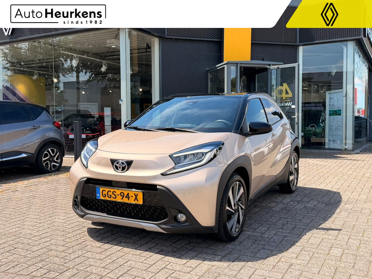Toyota Aygo X - 1.0 VVT-i MT Envy | 1e Eigenaar | NL-Auto | Camera | - AutoWereld.nl