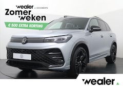 Volkswagen Tiguan - 1.5 eHybrid R-Line Edition | 204 PK | SoH 100% | Trekhaak wegklapbaar | Adaptive Cruise Co