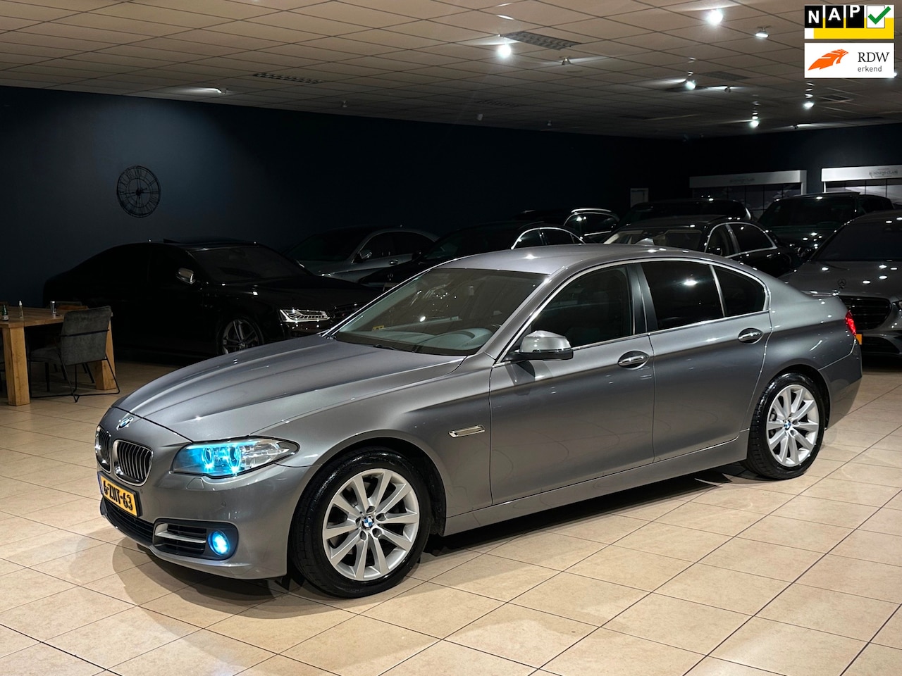 BMW 5-serie - 520d Lim. Executive/1EIG/NAP/AUTM/DEALER/ - AutoWereld.nl