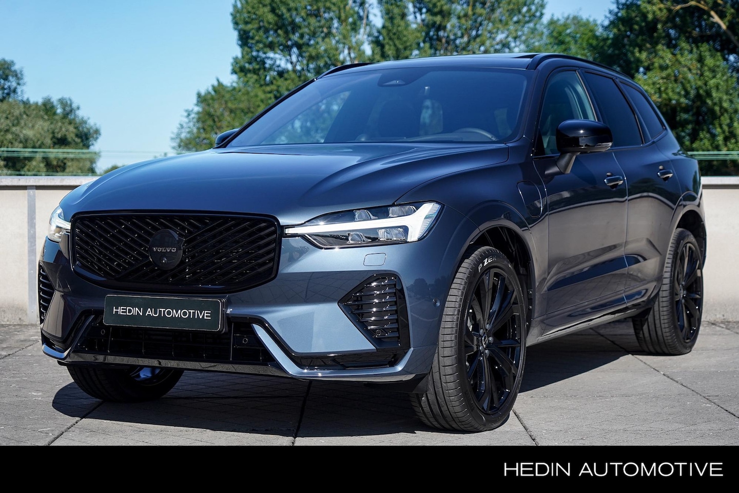 Volvo XC60 - 2.0 T8 Plug-in hybrid AWD Ultra Black Edition Exec Bowers & Wilkins Audio | Actieve Luchtv - AutoWereld.nl
