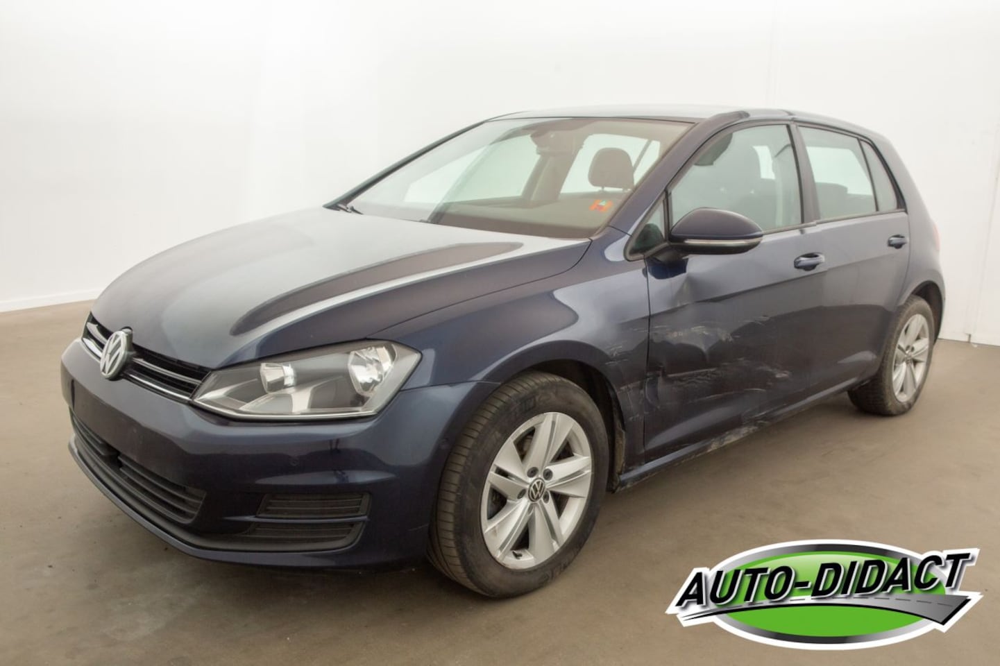 Volkswagen Golf - 1.6 TDI - Airco - AutoWereld.nl