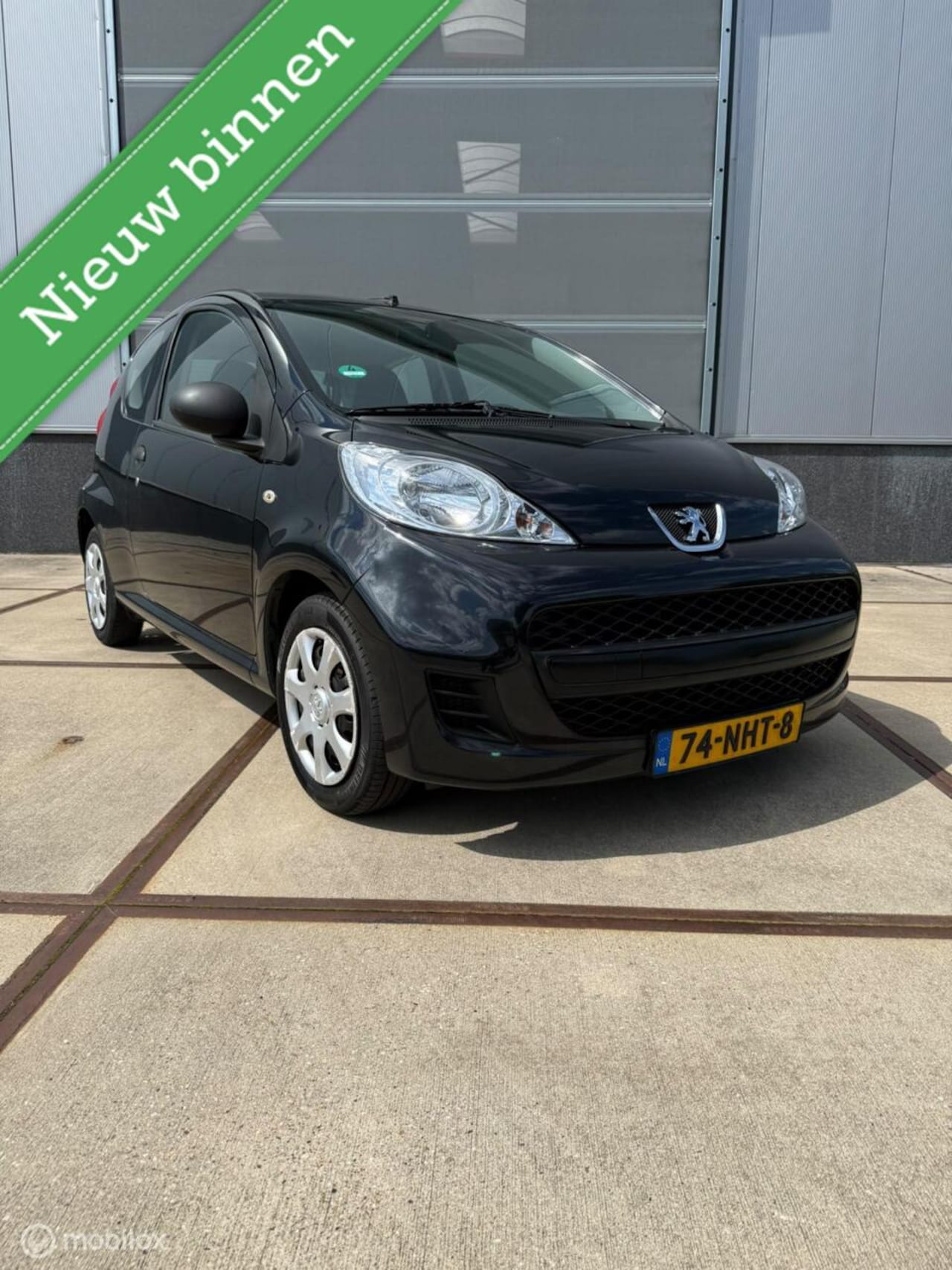 Peugeot 107 - 1.0-12V Urban Move 1.0-12V Urban Move - AutoWereld.nl