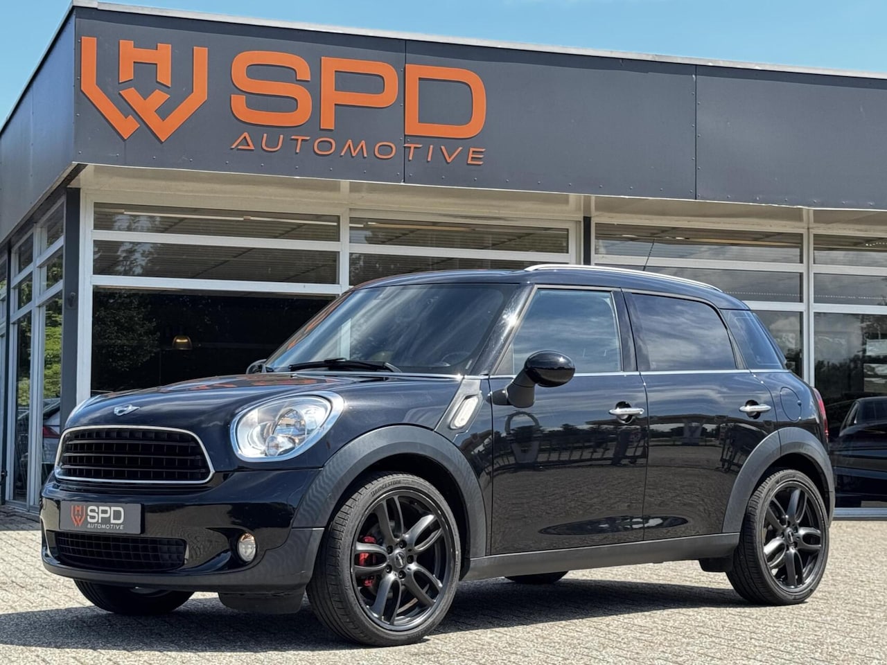 MINI Countryman - 1.6One Pepper|19"JCW|Clima|Stoelver|El.ramen - AutoWereld.nl
