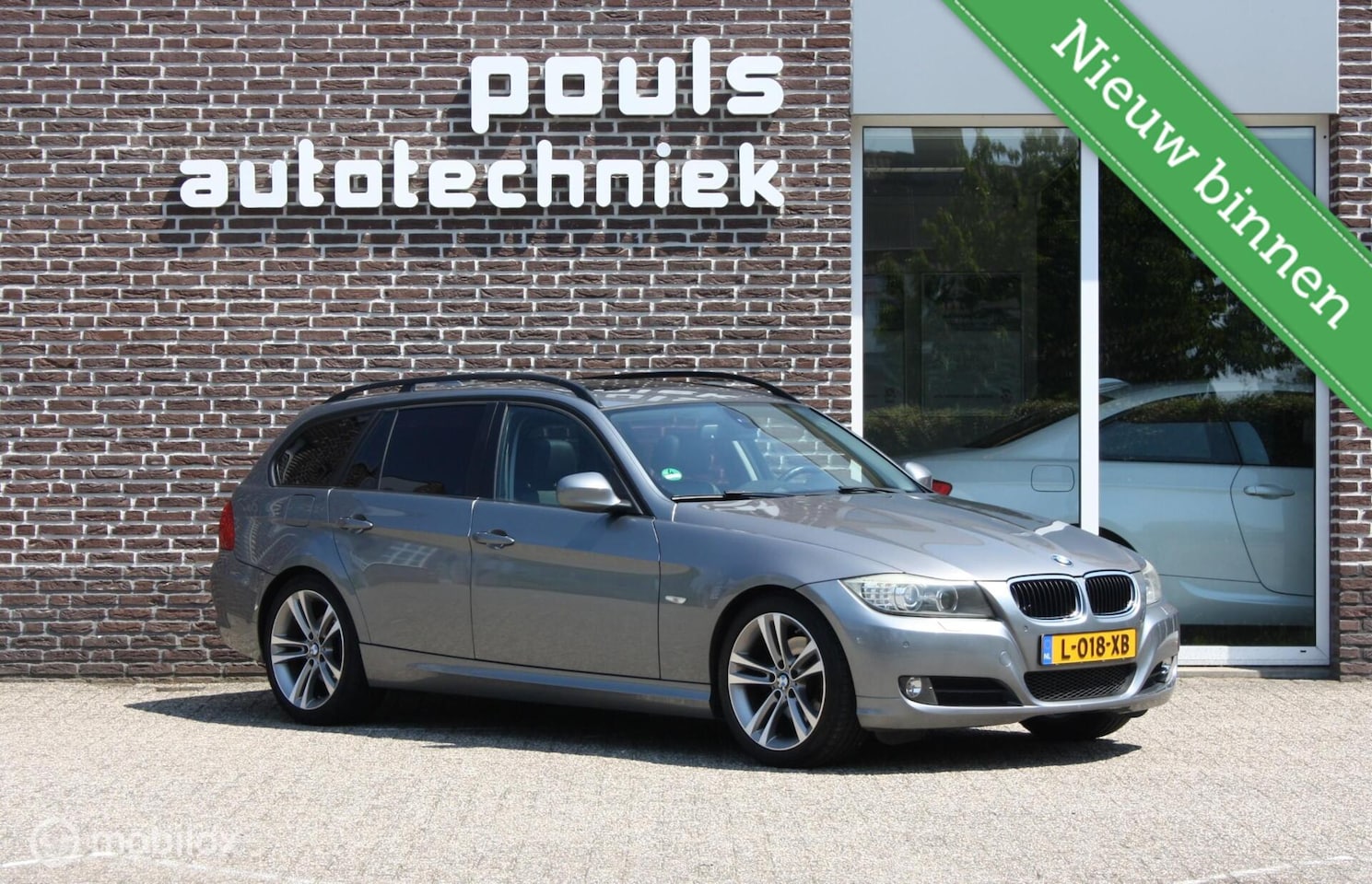 BMW 3-serie Touring - 320i High Executive 320i High Executive - AutoWereld.nl