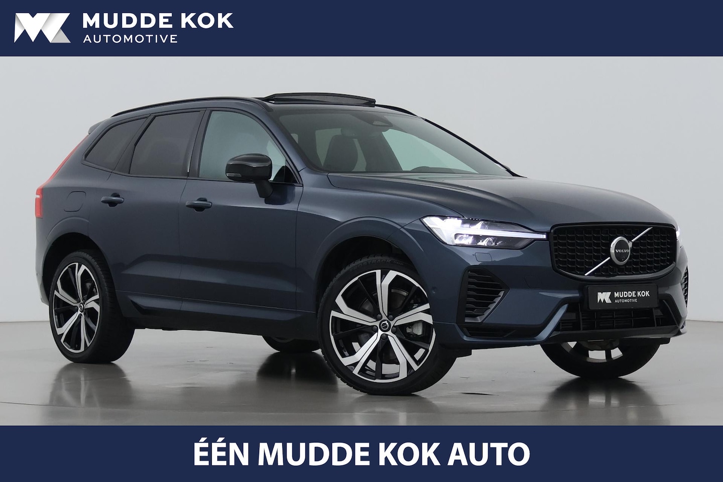 Volvo XC60 - T8 Plug-in hybrid Plus Dark | ACC | Luchtvering | Panoramadak | Trekhaak | Harman/Kardon | - AutoWereld.nl