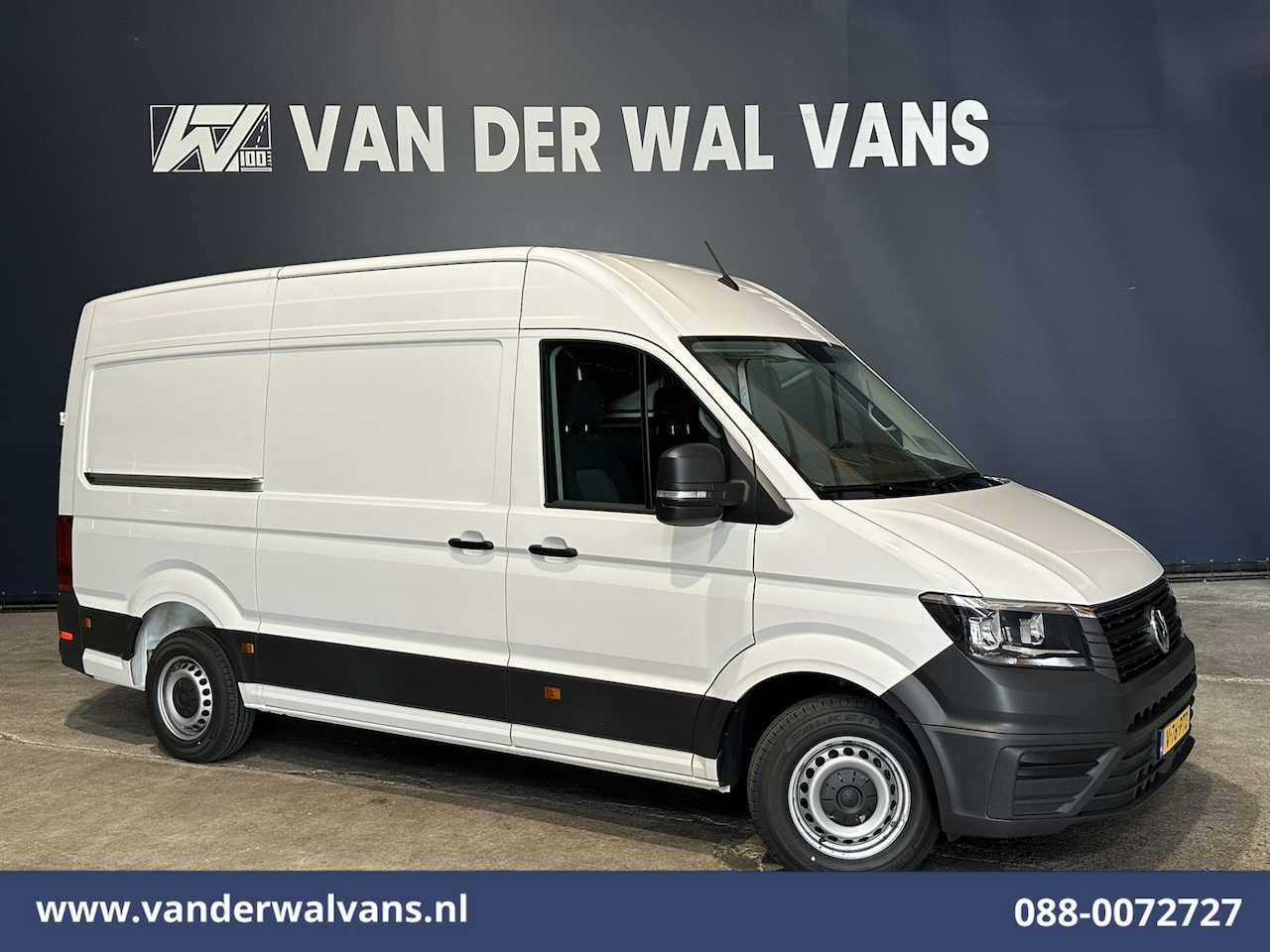 Volkswagen Crafter - 2.0 TDI 141pk L3H3 L2H2 Euro6 Airco | Camera | Apple Carplay | Cruisecontrol | Chauffeurss - AutoWereld.nl
