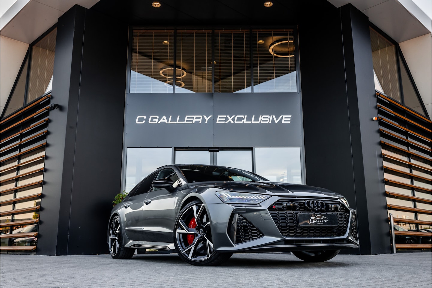 Audi RS7 - Sportback 4.0 TFSI quattro - RS Dynamic + | Panorama | B&O Adv. | Carbon | Alcantara - AutoWereld.nl