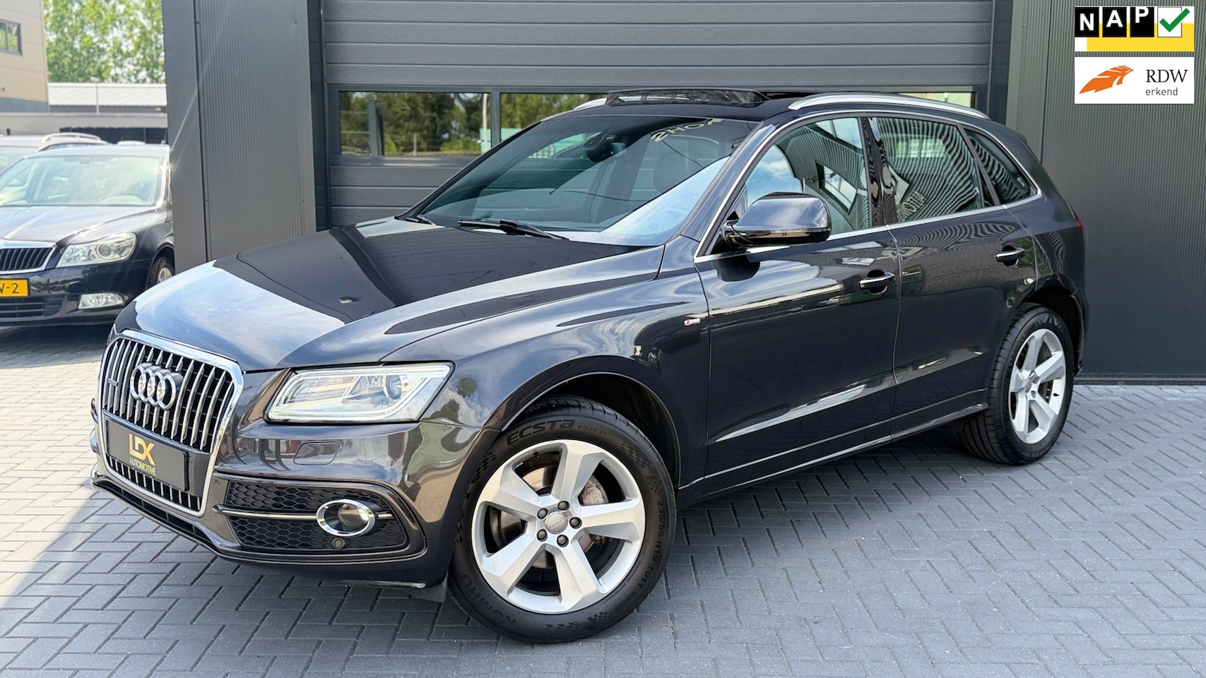 Audi Q5 - 2.0 TFSI quattro Adrenalin Sport Airco|PDC|Pano - AutoWereld.nl