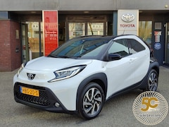 Toyota Aygo X - PULSE BI-TONE 17'' LM-VELGEN CLIMA PRIVACY GLASS LED APPLE/ANDROID CAMERA AD-CRUISE NL-AUT