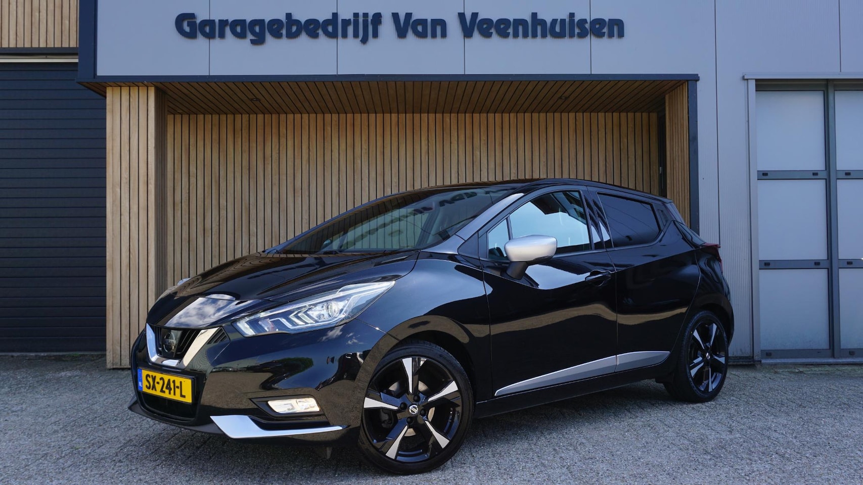 Nissan Micra - 0.9 IG-T 90pk Tekna Bose Nissan Micra 0.9 IG-T 90pk  Tekna Bose Leder LED Navi Keyless DAB - AutoWereld.nl