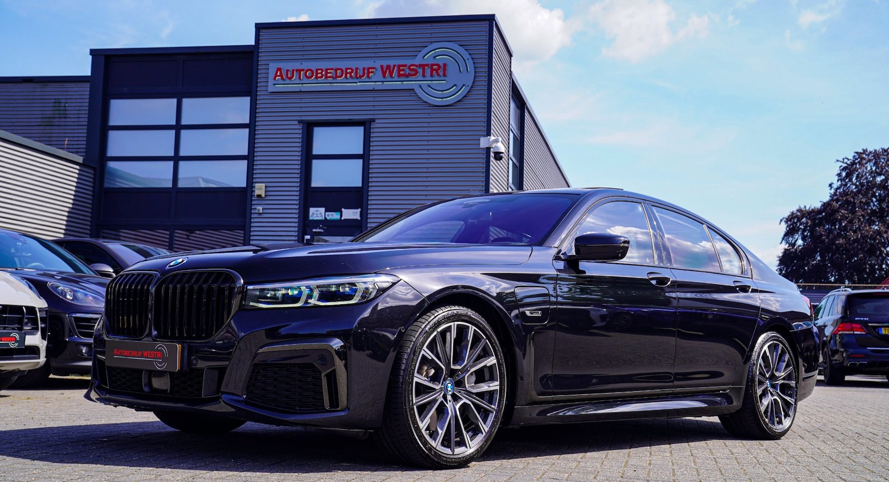 BMW 7-serie - 745e High Executive | Stoelverkoeling | Stuurwiel verwarming | Harman/Kardon | Driving Ass - AutoWereld.nl
