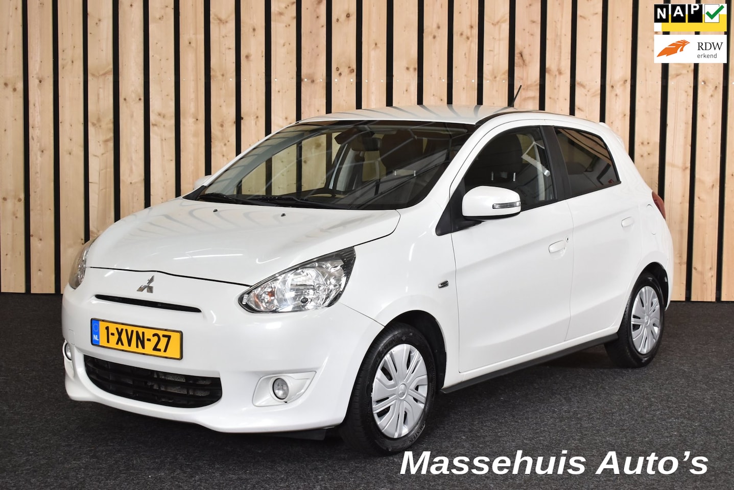Mitsubishi Space Star - 1.0 Intense 118dkm Clima 2e eig. All season 5-deurs + Nwe APK - AutoWereld.nl