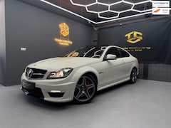 Mercedes-Benz C-klasse Coupé - AMG 63 Performance Colletings item Vol opties