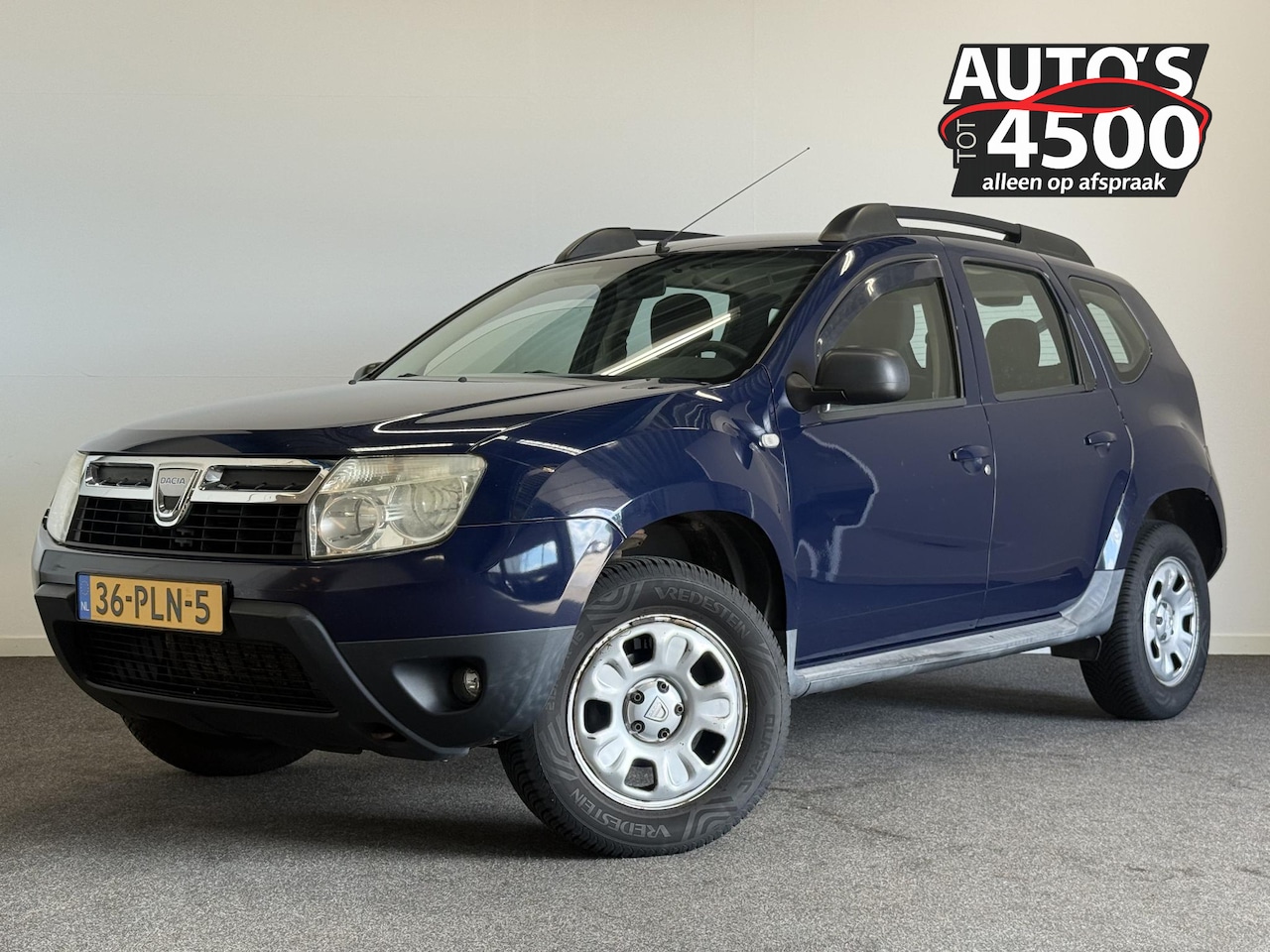 Dacia Duster - 1.6 Lauréate 2wd Airco! Trekhaak! - AutoWereld.nl