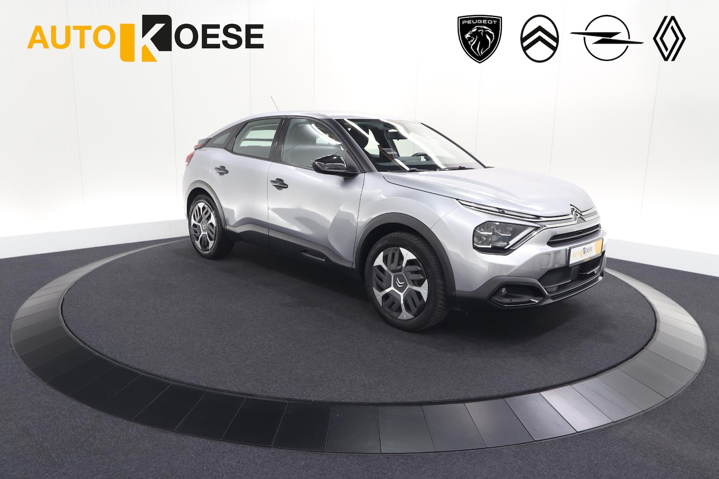 Citroën C4 - Puretech 130 Feel | Trekhaak | Camera | Allseason Banden | Climate Control | Parkeersensor - AutoWereld.nl