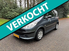 Peugeot 1007 - 1.4 Sesam Urban 2007 Apk:9-6-27 130742 KM