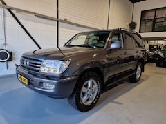 Toyota Land Cruiser 100 - LandCruiser 4.2 Executive Grijs Kenteken