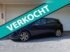 Volkswagen Golf - 1.0 eTSI Life Business