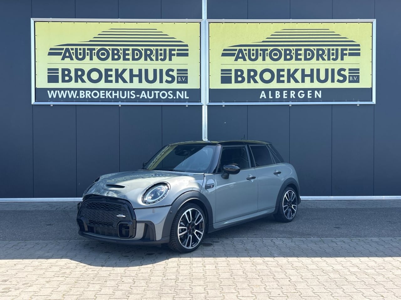 MINI 5-Deurs - 2.0 Cooper S John Cooper Works - AutoWereld.nl