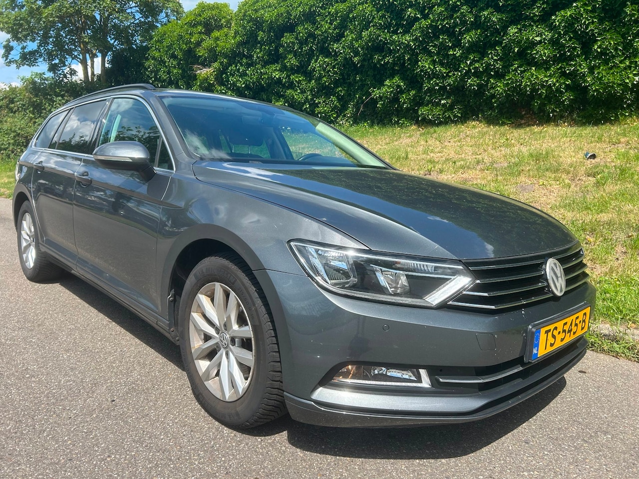 Volkswagen Passat Variant - 1.6 TDI Highline - 179.000 km. - Nette auto ! - AutoWereld.nl