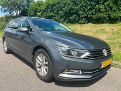 Volkswagen Passat Variant - 1.6 TDI Highline - 179.000 km. - Nette auto