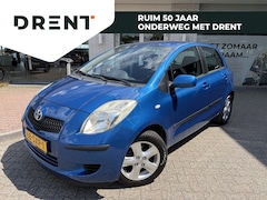Toyota Yaris - 1.3 VVTi Terra | All-season | Airco | Trekhaak | Radio |